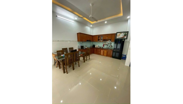 Bán Nhà 2 Mặt tiền Phan Đình Phùng - Vườn Lài, 5x14m, 3 Tầng, 4PN, giá 14.2 tỷ.