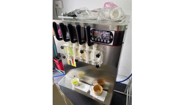 Bình Tân ! Sang quán kem ở quận bình tân phường Bình Hưng Hoà A, liên hệ 0908784008 ( mr Hiếu )