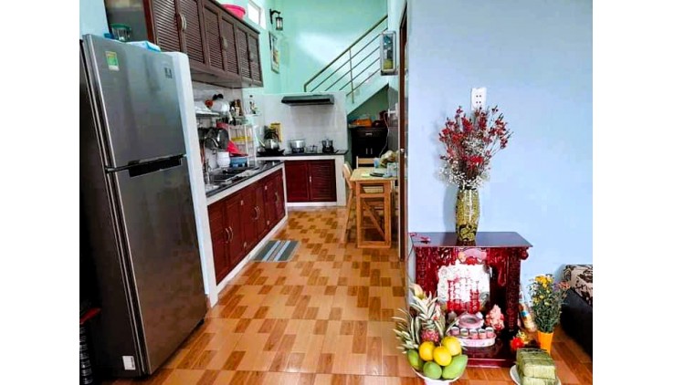 Bán nhà mặt tiền Linh Xuân, gần chợ và Phạm Văn Đồng, thu nhập sẵn