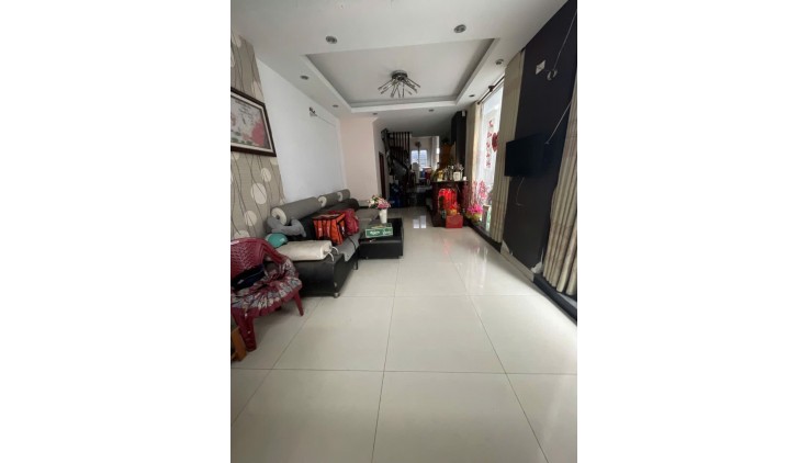 Bán nhà mặt phố(4x17) CHDV6 tầng đường số 17 phường 4 quận 8 chỉ có 12 tỷ