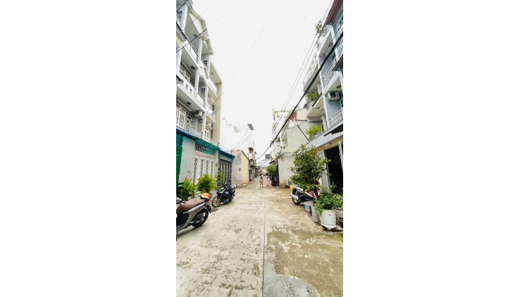 BÁN GẤP LÔ ĐẤT TẶNG NHÀ TRỌ - PHẠM VĂN CHIÊU, HẺM XE TẢI- GIÁ 6 TỶ NHỈNH