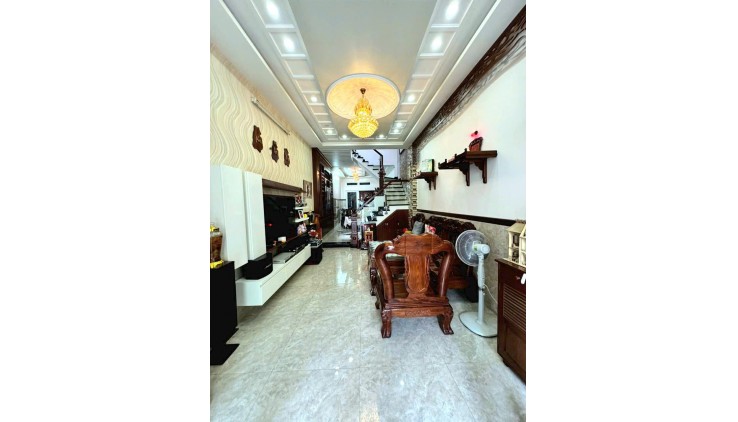 HIẾM NHÀ CHÍNH CHỦ - 65M2 - HẺM 5M - NHÀ NGON - P17 GÒ VẤP - NGUYỄN VĂN LƯỢNG - CẦN TIỀN GẤP BÁN - 7.15 TỶ - GARA ĐỂ XE HƠI - TL