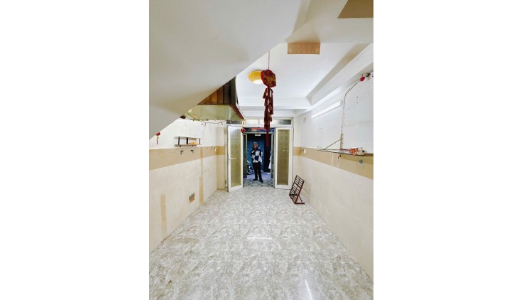 Sát mặt tiền Đoàn văn bơ p 8 Q4
- Sổ Riêng Không quy hoạch giá tốt 
DTSD 80 M2 CÓ 4 TỶ