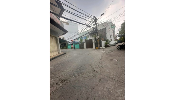Bán nhà Hẻm Dương Bá Trạc, ngay cầu Nguyễn Văn Cừ, 8.5x16m, Cấp 4 - tiện xây, 15.5 tỷ.