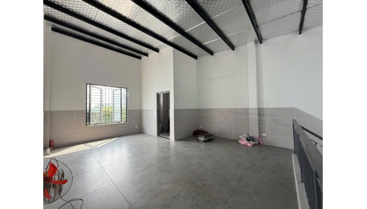 Củ Chi ! Cho Thuê MB 400 m2 ( 10m x 40m ) có Nhà Mới 5m x 25m, Tel : 0903880634 ( chính chủ )