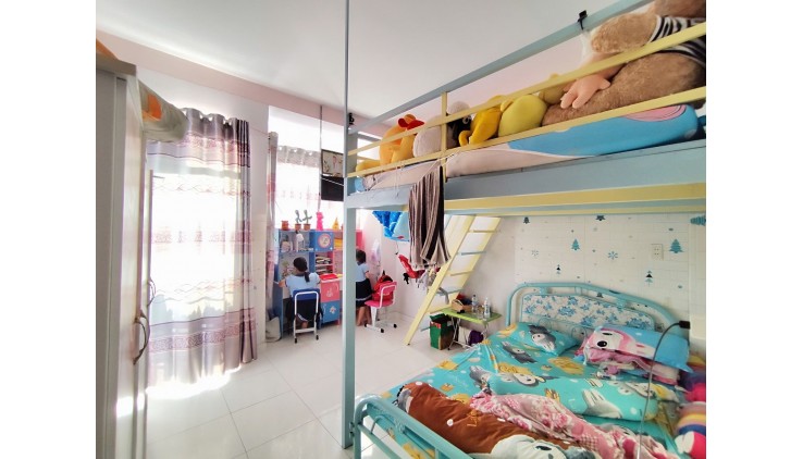Bán nhà hẻm 4m Bình Trị Động - Lê Văn Quới, cách Hòa Bình 2km, 3.8x12m, 4 Tầng, 3.65 tỷ