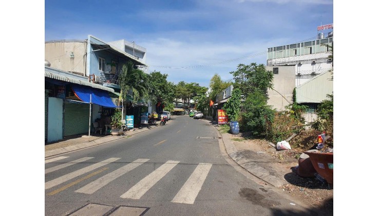 Bán nhà Q.9, 91m2, 3PN, 3WC, 6.4 tỷ, sổ đỏ