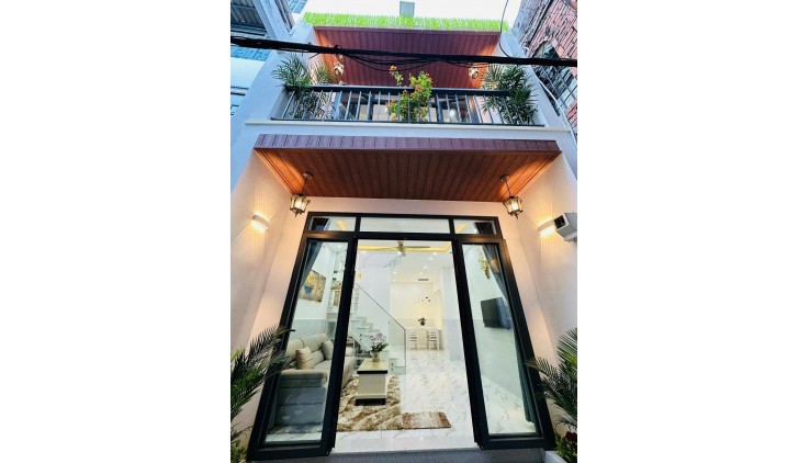 CHÍNH CHỦ Cần Bán Nhanh Nhà Đẹp Lạc Long Quân Phường 8, Quận Tân Bình, HCM
