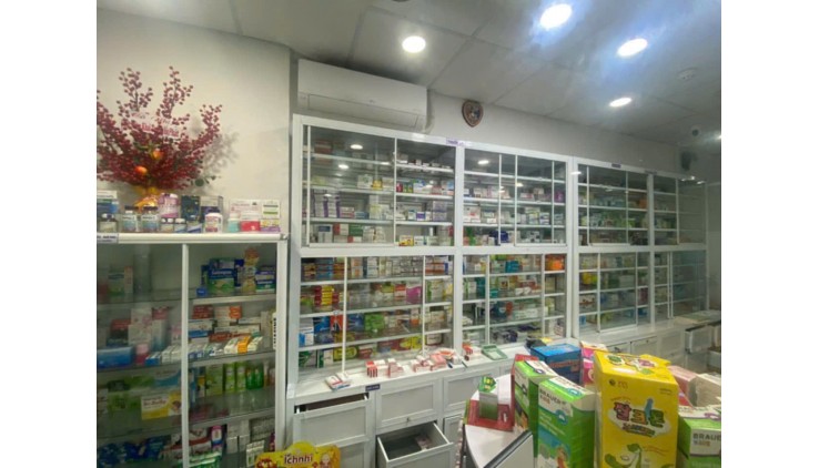 CHÍNH CHỦ SANG NHƯỢNG LẠI NHÀ THUỐC  Địa chỉ : Chung cư Calla 13C Nguyễn Văn Linh, xã Phong Phú, huyện Bình Chánh