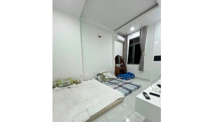 Biệt thự phố Nguyễn Thị Thập Q7 
Ngang 5.35 Dài 13.05
CÓ 8 TỶ