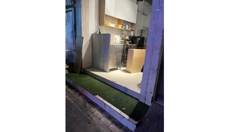 Cần sang quán cafe, nước ép ở 