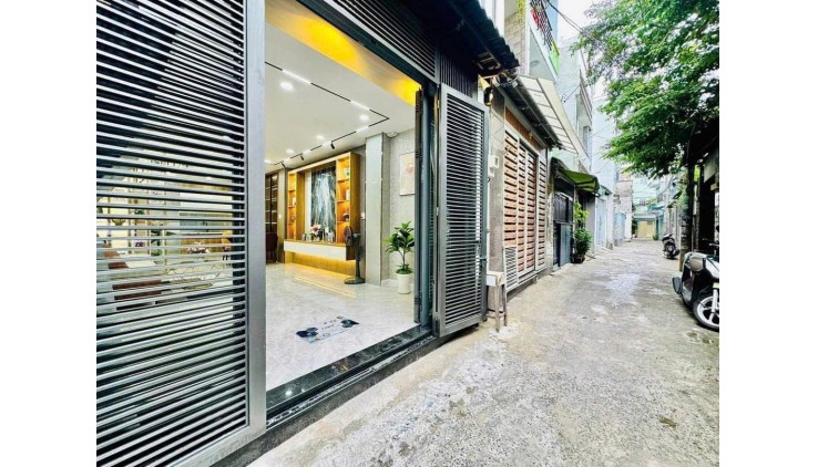 Bán nhà 2 tầng, 40m2, chỉ 4.89 tỷ, mới đẹp ở ngay Quang Trung P10 Gò vấp