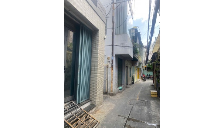 BÁN GẤP NHÀ ĐẸP, [P3Q8] ÂU DƯƠNG LÂN, CHỈ 6.25 TỶ, 3 TẦNG DT 43.2M2 (4.3 X 10M)