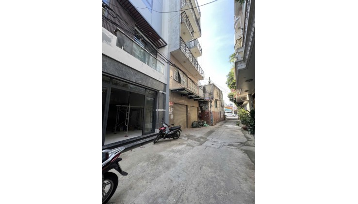 Nhà Lê Trọng Tấn ngay chợ Phạm Đăng Giảng gần ngã tư Gò Mây 50m2,4 Tầng Nhỉnh 5 tỷ