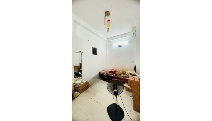 Gấp bán nhà Lê Trọng Tấn  Tân Phú giáp Aeon 48m2,3Tầng Nhỉnh 4tỷ