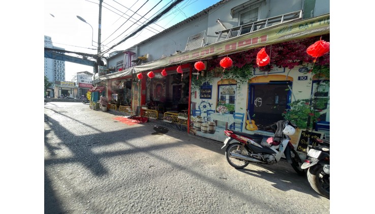 Quận 12 ! QUÁN CAFÉ ĐẸP LẮM GÓC 2 MT , SANG CHỈ 225 tr ( Ngang 4m x 20m ), Sát Bên N/Hàng, Tel : 0989970277 ( chính chủ )