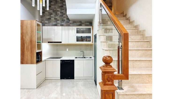 Bán nhà mặt tiền đường số vỉa hè 3m  - 4 tầng, 48m², 3PN, Gò Vấp, 7.69 tỷ, sổ đỏ