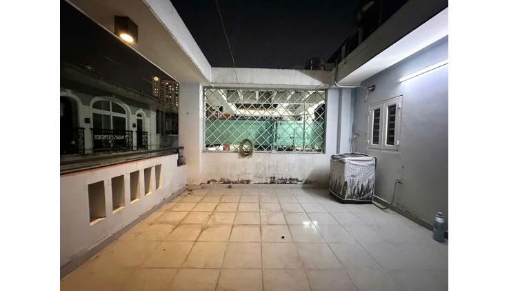 DOANH THU 35TR/TH - NGAY NƠ TRANG LONG - P11 BÌNH THẠNH - HẺM 6M - 5 TẦNG - HOÀN CÔNG ĐỦ - 7PN LỚN - GẤP BÁN ĐINH CƯ - 8.35 TỶ - TL