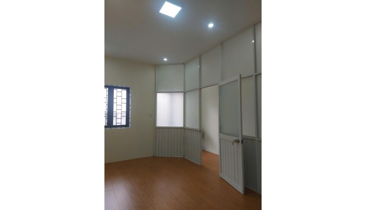 Bán nhà Phú Nhuận, hẻm ba gác thông một trục, DT 60m2, sổ vuông đẹp nở hậu, giá nhỉnh 7 tỷ