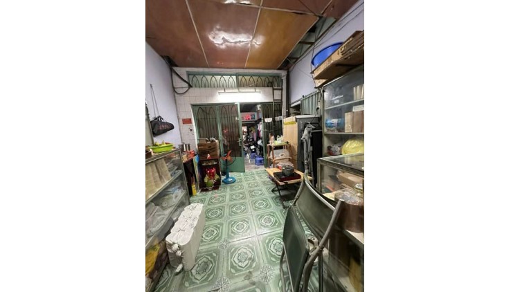 Bán nhà Mặt tiền Ỷ Lan, ngay Hòa Bình  - Lũy bán Bích, DT: 3.5x17.5m, Cấp 4, 7.9 tỷ.