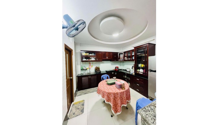 CỰC HIẾM - MẶT TIỀN THÍCH QUẢNG ĐỨC - THÔNG HOÀNG HOA THÁM - KINH DOANH ĐA NGÀNH NGHỀ - 6PN 7WC - 45M - BÁN 8.8 TỶ - TL