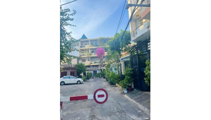 Chính chủ cần Bán gấp chung cư view đẹp vị trí tại P11, quận Bình Thạnh, TPHCM