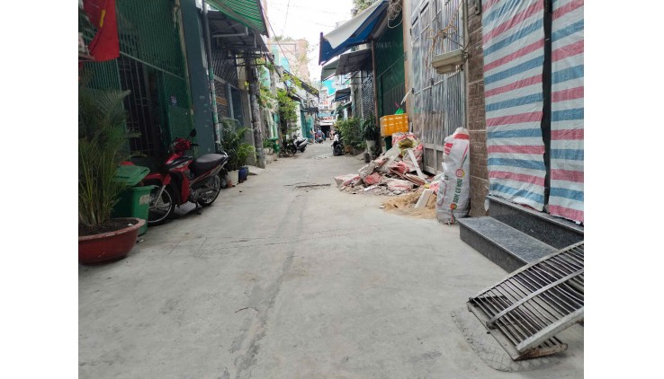 Hàng Thơm nhà đường số 12 BHH gần AEON Tân Phú 50m2 hẻm 5m Nhỉnh 3 tỷ