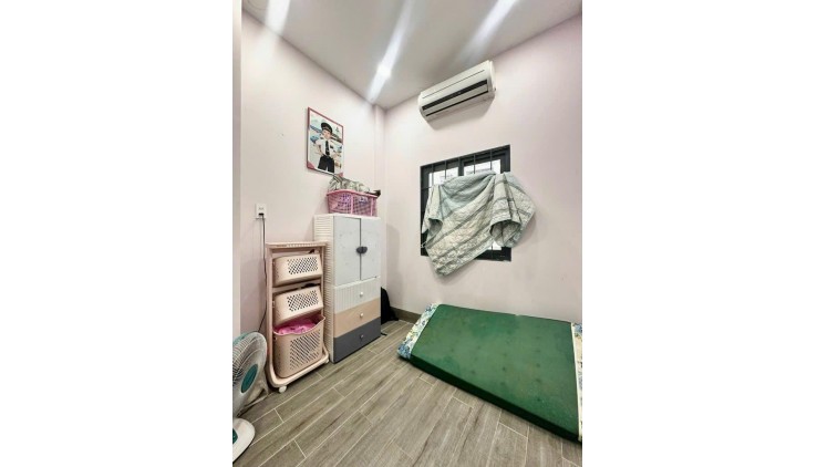 NHÀ BÁN PHÚ NHUẬN - NHỈNH 4 TỶ - HẺM 3 GÁC - 4 LẦU - HOÀN CÔNG ĐẦY ĐỦ