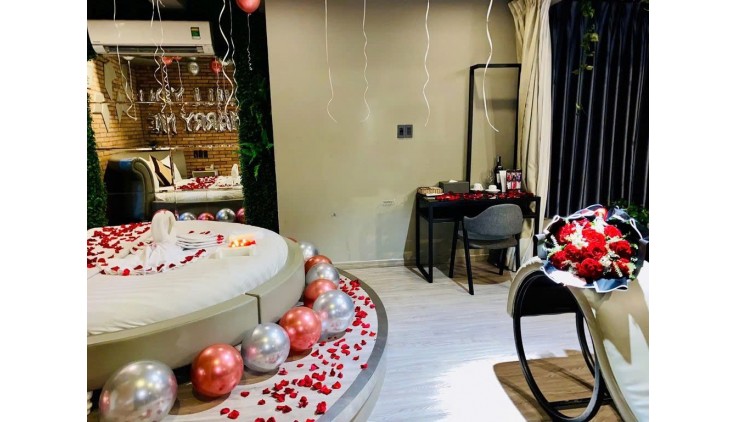 CHO THUÊ KHÁCH SẠN 185 TÔ HIẾN THÀNH, PHƯỜNG 13, QUẬN 10-Có 28 phòng_Giá 200 Triệu