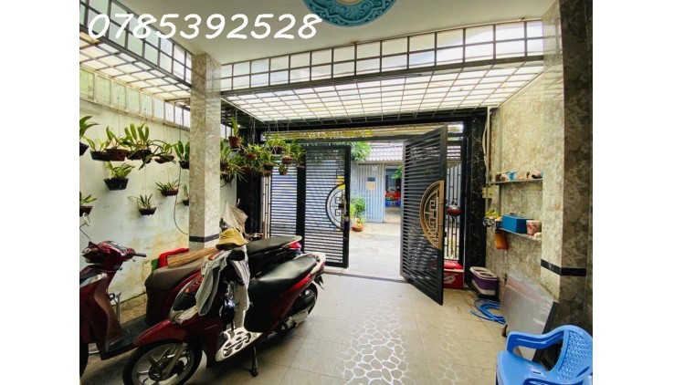 Nhà 100m2 - Tam Phú - Thủ Đức - NGANG 5M - HẺM XE HƠI QUAY ĐẦU