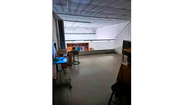 Nhà 2 tầng 153m², hẻm ô tô, trung tâm Thủ Đức, giá chỉ 55tr/m2