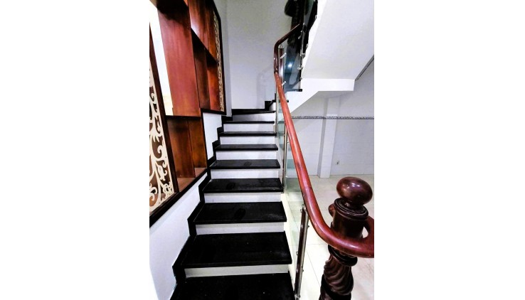 Bán nhà 5PN, 6WC, HXH, trung tâm Linh Đông – Nhà mới đẹp, chỉ 6.5 tỷ