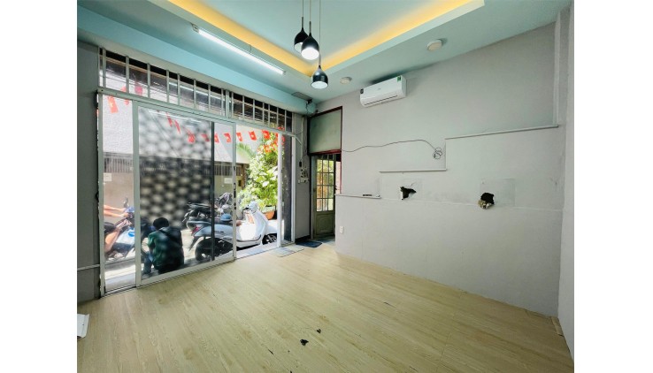 BÁN NHÀ 2 TẦNG 3 PHÒNG NGỦ, 3 WC - HXH NGUYỄN ĐÌNH CHÍNH, P.15, PHÚ NHUẬN - 5.6 TỶ