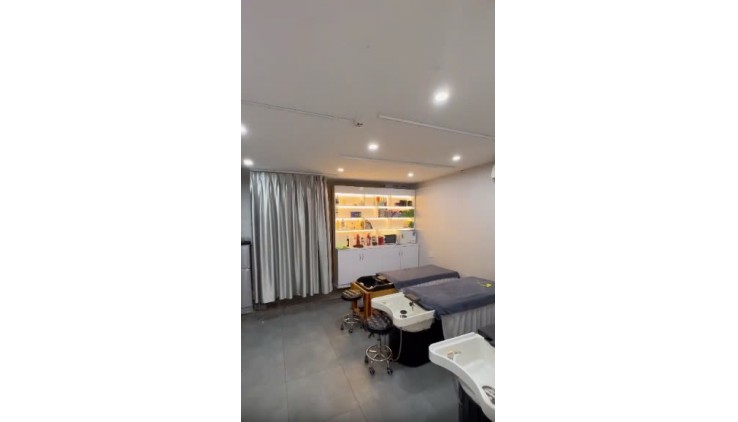 CHÍNH CHỦ CẦN SANG MẶT BẰNG SALON + SPA Địa chỉ: Đường 36, Phường Linh Đông, Thủ Đức, TP HCM