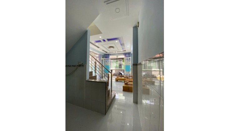 Bán nhà HXH  Trịnh Đình Trọng, ngay Âu Cơ - Lạc Long Quân, 4x11m, 2 T - 3PN, 4.79 tỷ.