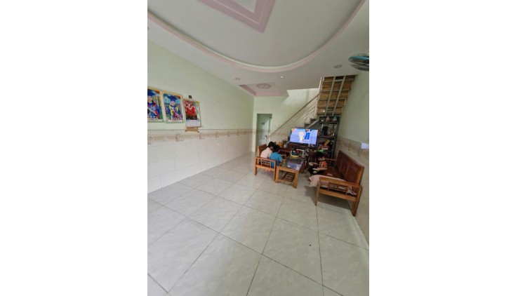 Nhà gần Bệnh Viện Thủ Đức, 2 tầng 3 phòng ngủ, 80m2 giá 3.5 tỷ