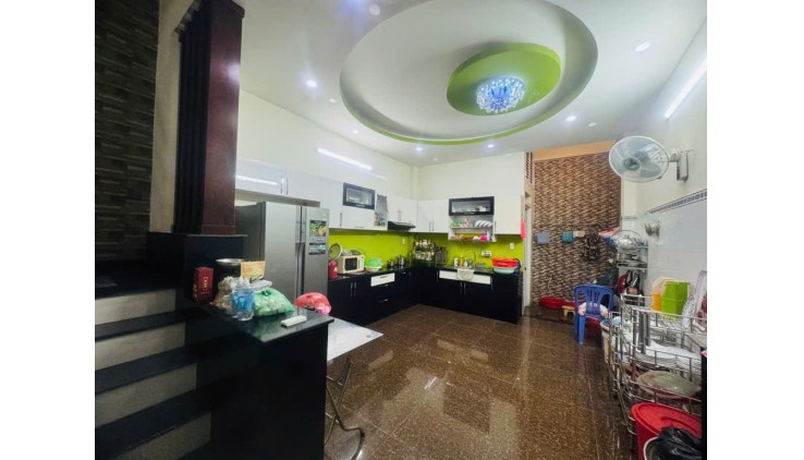 Bán nhà 100M2-3 tầng-Phạm Văn Bạch-P15QTB-7.8 tỷ