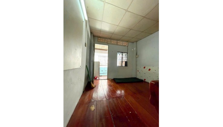 Tặng hộ khẩu khi mua nhà, Lý Thái Tổ Quận 3, nhỉnh 3 tỷ, 30m2 trệt lầu.