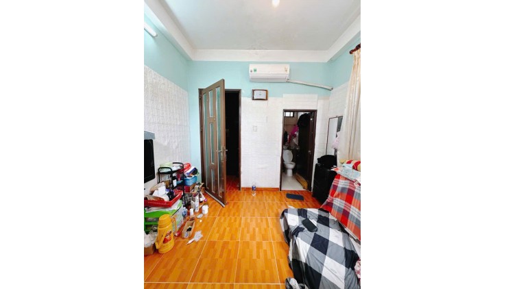MẶT TIỀN NHÀ  ĐÔI , TRỤC  ĐƯỜNG SỐ KHÁNH HỘI P4 Q4 

 BÊ TÔNG KIÊN CỐ 6 TẦNG
DƯỚI 125 TRIỆU M2