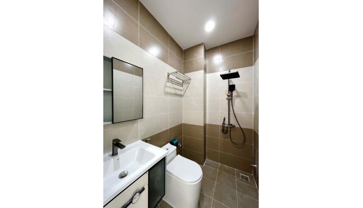 NHÀ CHỦ XÂY MỚI 100% - HẺM 4M - NGUYỄN THÁI SƠN - P4 GÒ VẤP - 4 TẦNG HOÀN CÔNG ĐỦ - 5PN LỚN - BÁN 7.9 TỶ TL