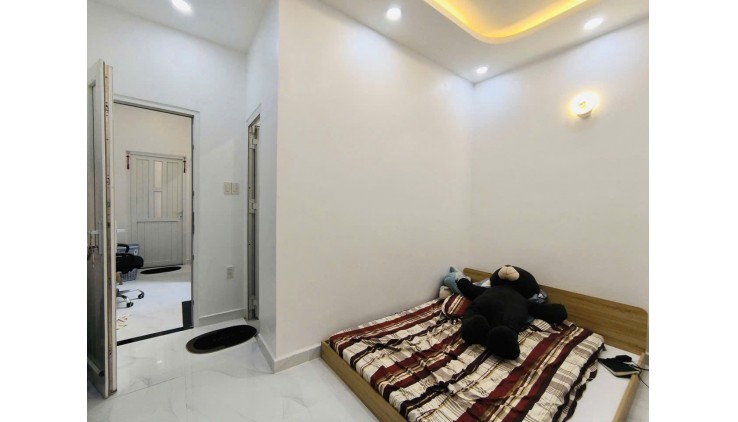 NHÀ 4 TẦNG - HẺM 6M - Ô TÔ ĐẬU TẬN NHÀ - HOÀN CÔNG ĐỦ - P7 BÌNH THẠNH - 5PN LỚN - BÁN 8.3 TỶ - TL