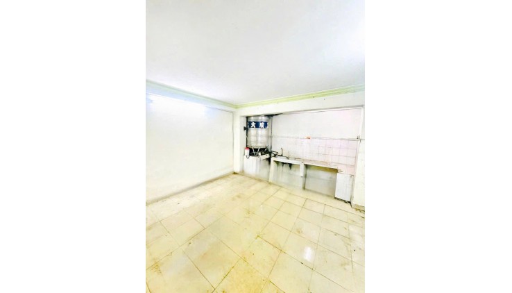 Bán nhà Mặt tiền Âu Cơ giao Ba Vân - Lũy Bán Bích, 4.2x26.5m, 4 Tầng - 6PN, 19.9 tỷ.