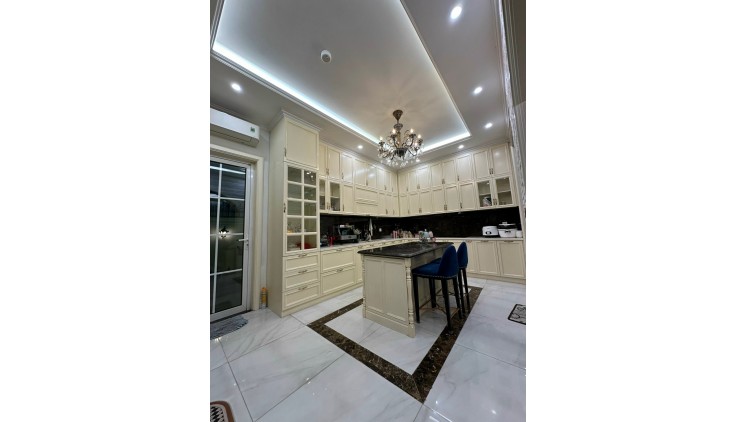 Bán gấp căn biệt thự Phú Mỹ - Vạn Phát Hưng