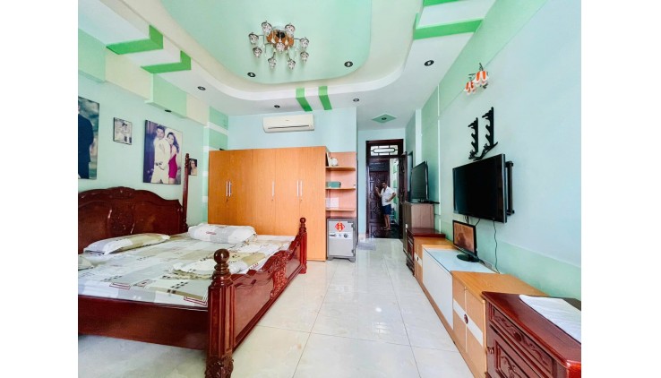 Bán nhà Măt tiền Hoàng Xuân Nhị - ngay Âu Cơ, DT: 5x20m, 4 Tầng - 5PN, chào 13.99 tỷ