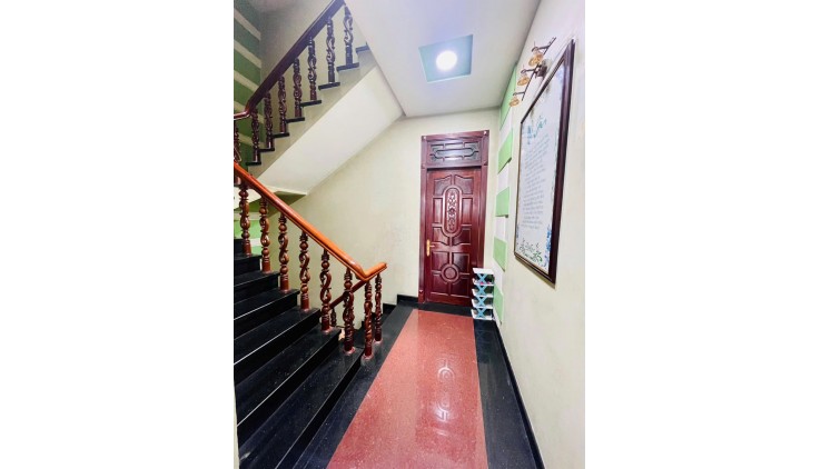 Bán nhà Măt tiền Hoàng Xuân Nhị - ngay Âu Cơ, DT: 5x20m, 4 Tầng - 5PN, chào 13.99 tỷ