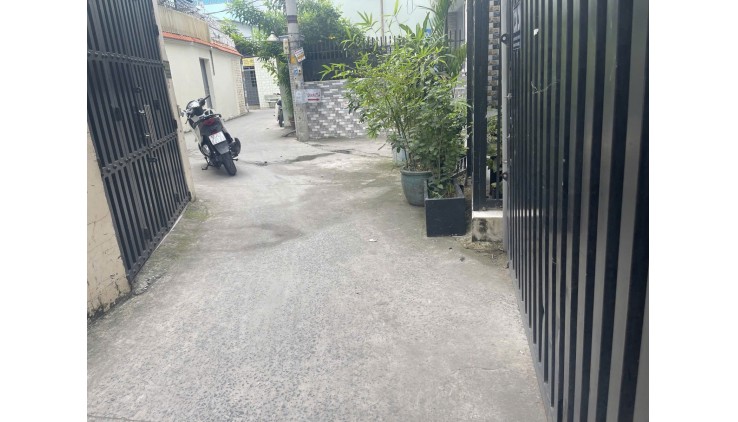 Cần bán nhà mặt tiền hẽm D6 Tân Thuận Đông Quận 7 GIÁ RẺ