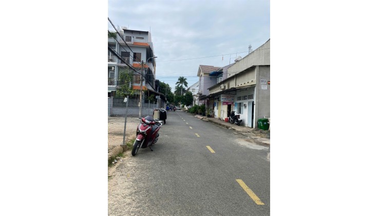Bán đất GÓC 2 MT Đường – LÊ VĂN VIỆT, Tp. TĐ – SỔ RIÊNG – DT 288m2, GIÁ TỐT. LH 0909185988