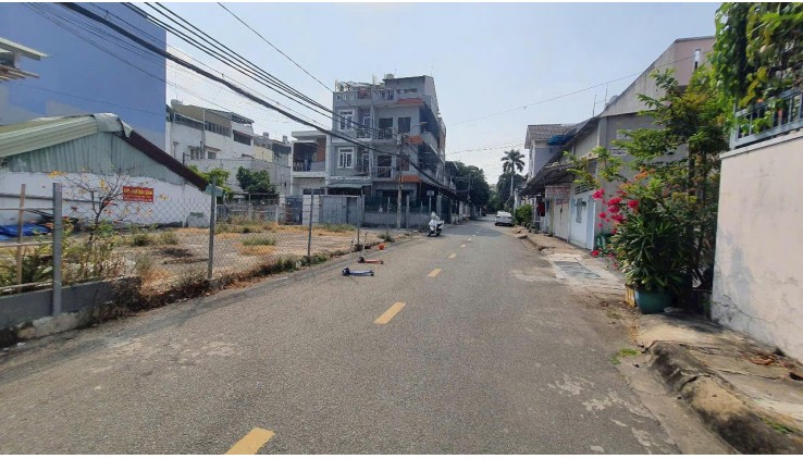 Bán đất GÓC 2 MT Đường – LÊ VĂN VIỆT, Tp. TĐ – SỔ RIÊNG – DT 288m2, GIÁ TỐT. LH 0909185988
