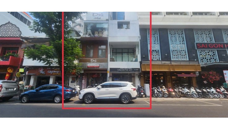 Cho thuê nhà Mặt Tiền 37-39 Đông Du,P.Bến Nghé, Quận 1_Diện tích: 8m x 20m