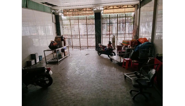 Gấp bán nhà mặt tiền đường số 12m ngang 7,5m, 200m2 giá 17 tỷ, phường Tam Bình, Thủ Đức.